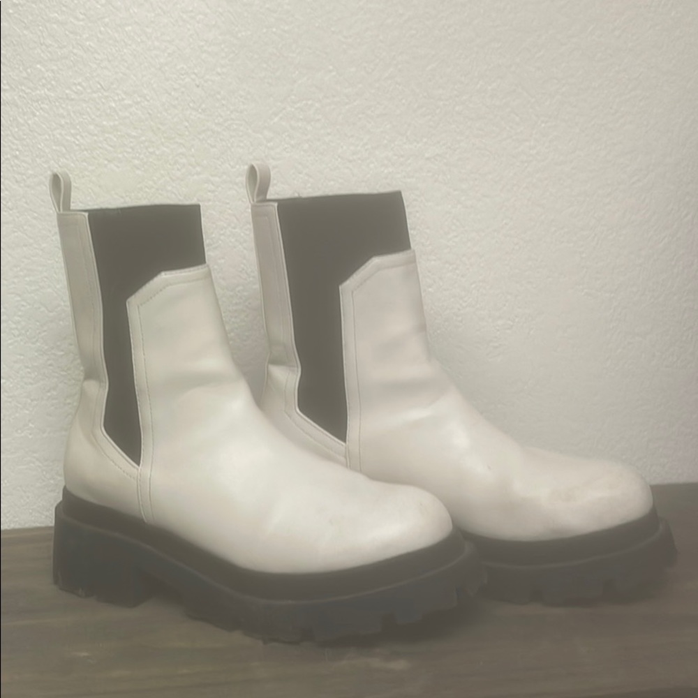 White dolce vita platform booties